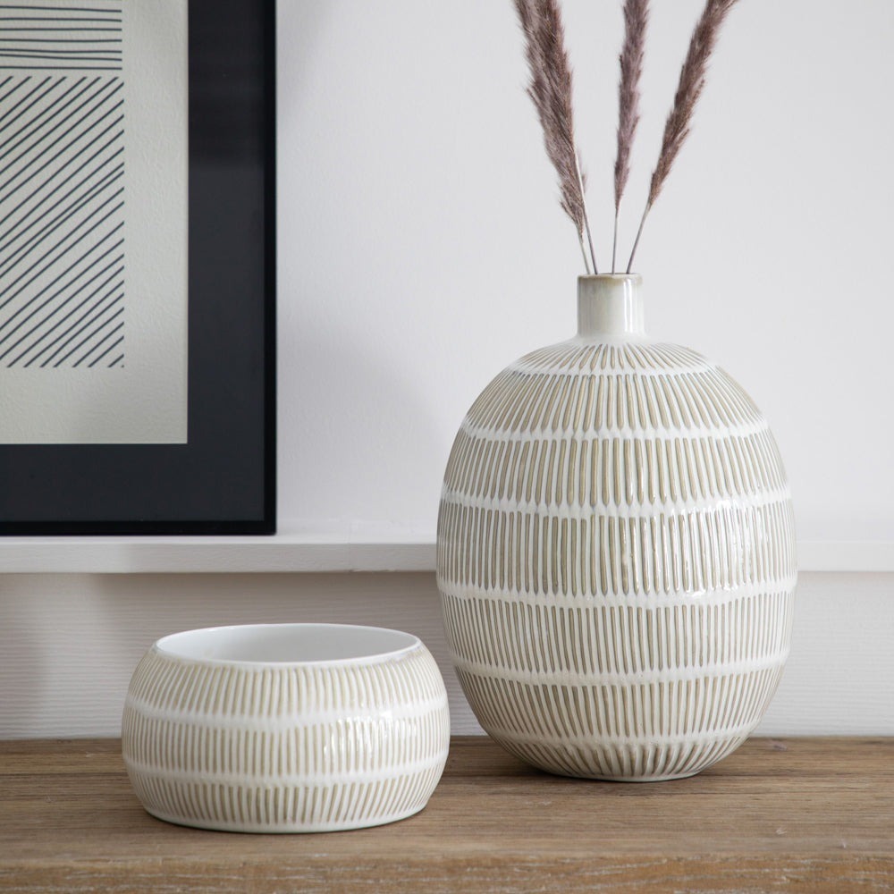 Azealia Vase - Natural & White Secondary image